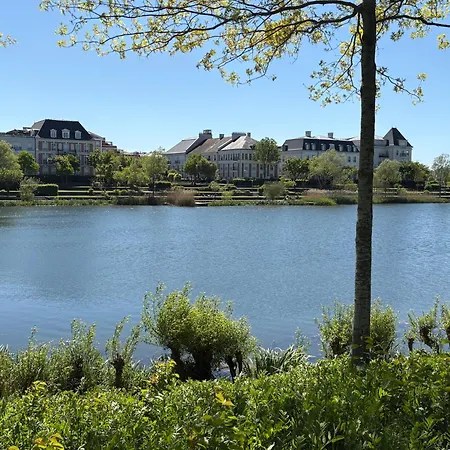 Au Bord De - Disneyland Paris 세리스